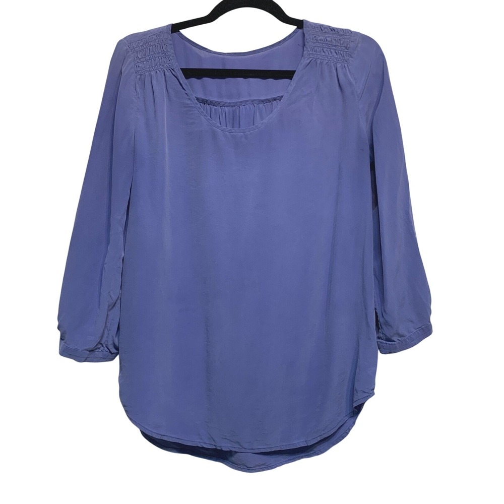 Chic 100% Silk Blouse Periwinkle Blue‎ Smocked Shoulder Scoop Top Quiet Luxury